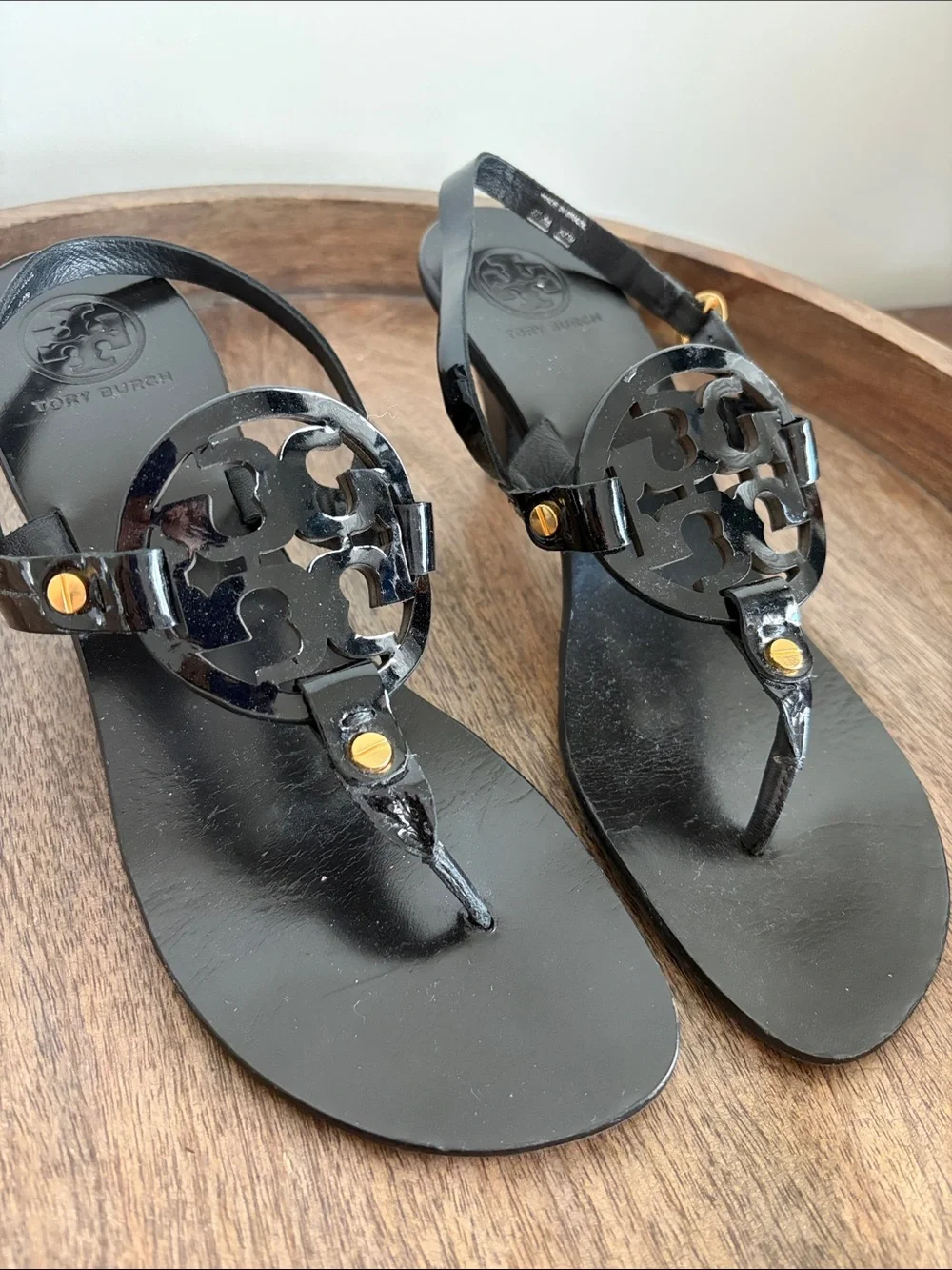 Tory Burch Black Patent Leather Logo Thong Kitten Heel Sandals
